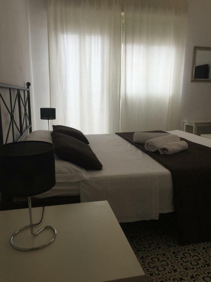A Casa Di Giuseppe 2 Bed and Breakfast Carini Exteriör bild